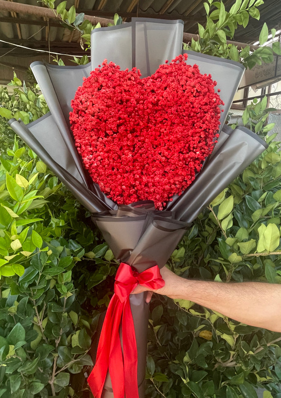 دسته گل قلبی ژیپسوفیلیا قرمز