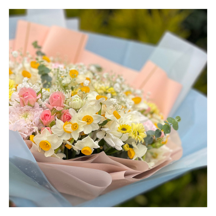 دسته گل ترکیبی نرگس