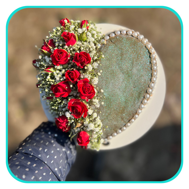 مجموعه لوکس "هنر و طبیعت" (طرح حنایی و گلآرایی)