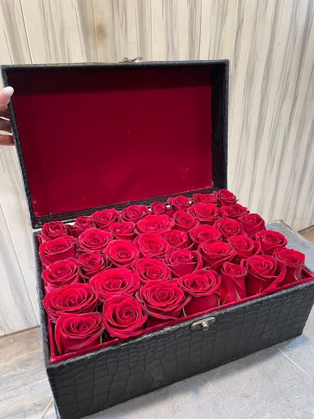 باکس گل صندوقچه گل رز قرمز
