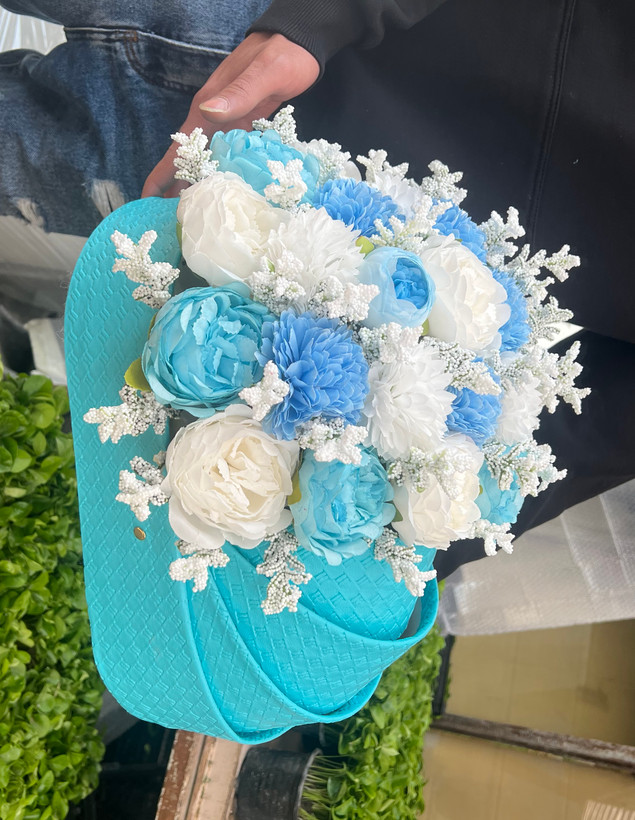 باکس گل گهواره ای نوزادی پسرونه با گل مصنوعی