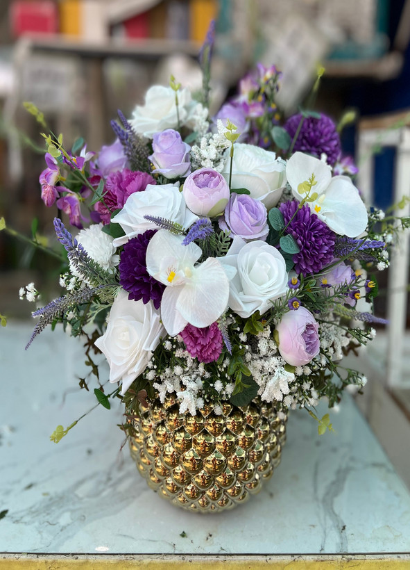 گلدون گل مصنوعی آماده