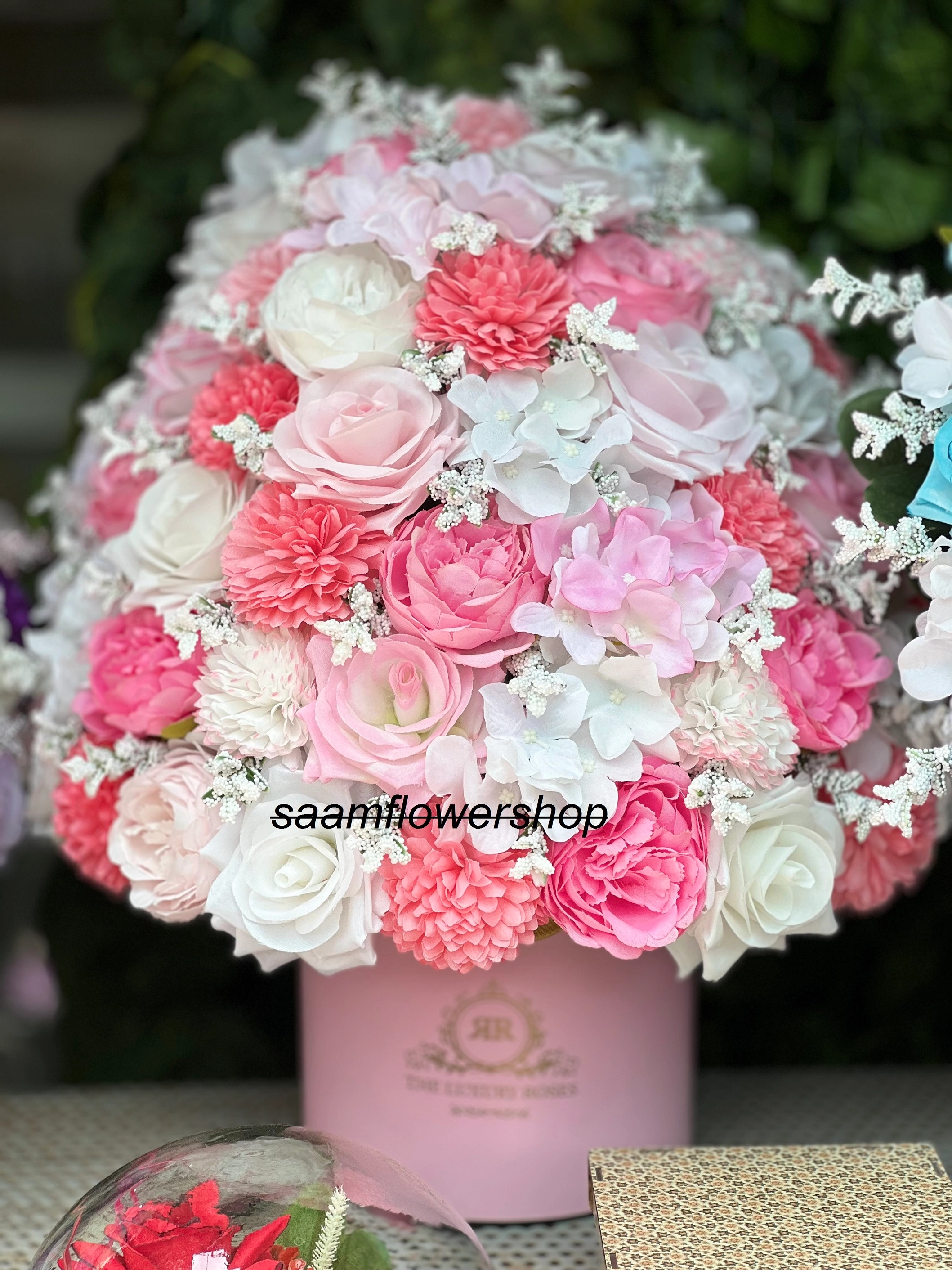 باکس گل مصنوعی