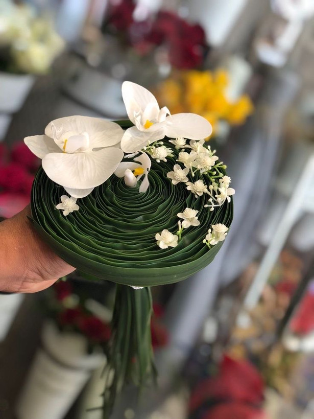 دسته گل عروس سازه اروپایی مصنوعی