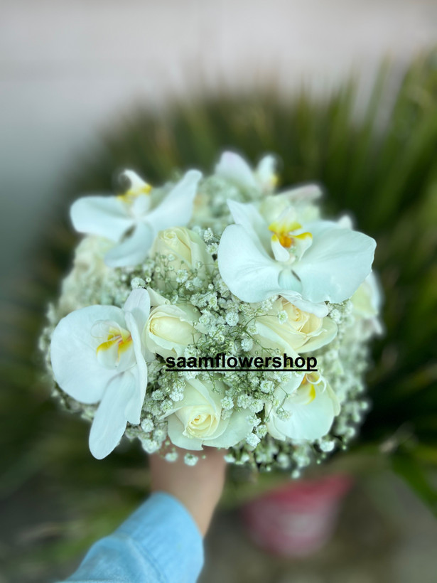 دسته گل ارکیده سفید عروس