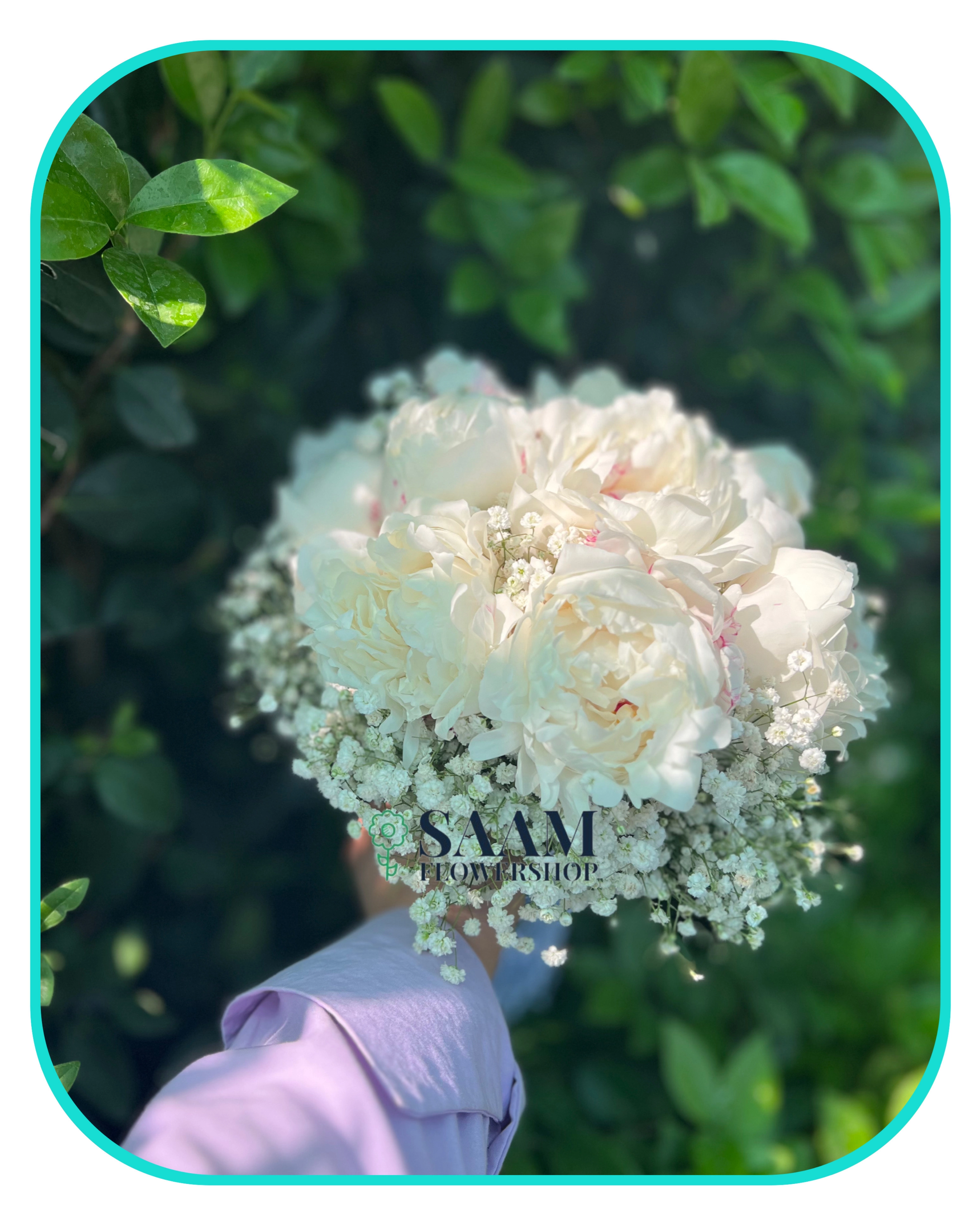 گل پیونی سفید دسته گل عروس