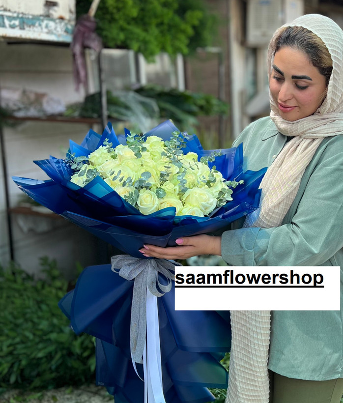 دسته گل رز سفید40 شاخه